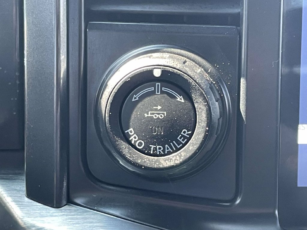 Used 2022 Ford F150 Lariat w/ Equipment Group 502A High AWD/4WD image 28