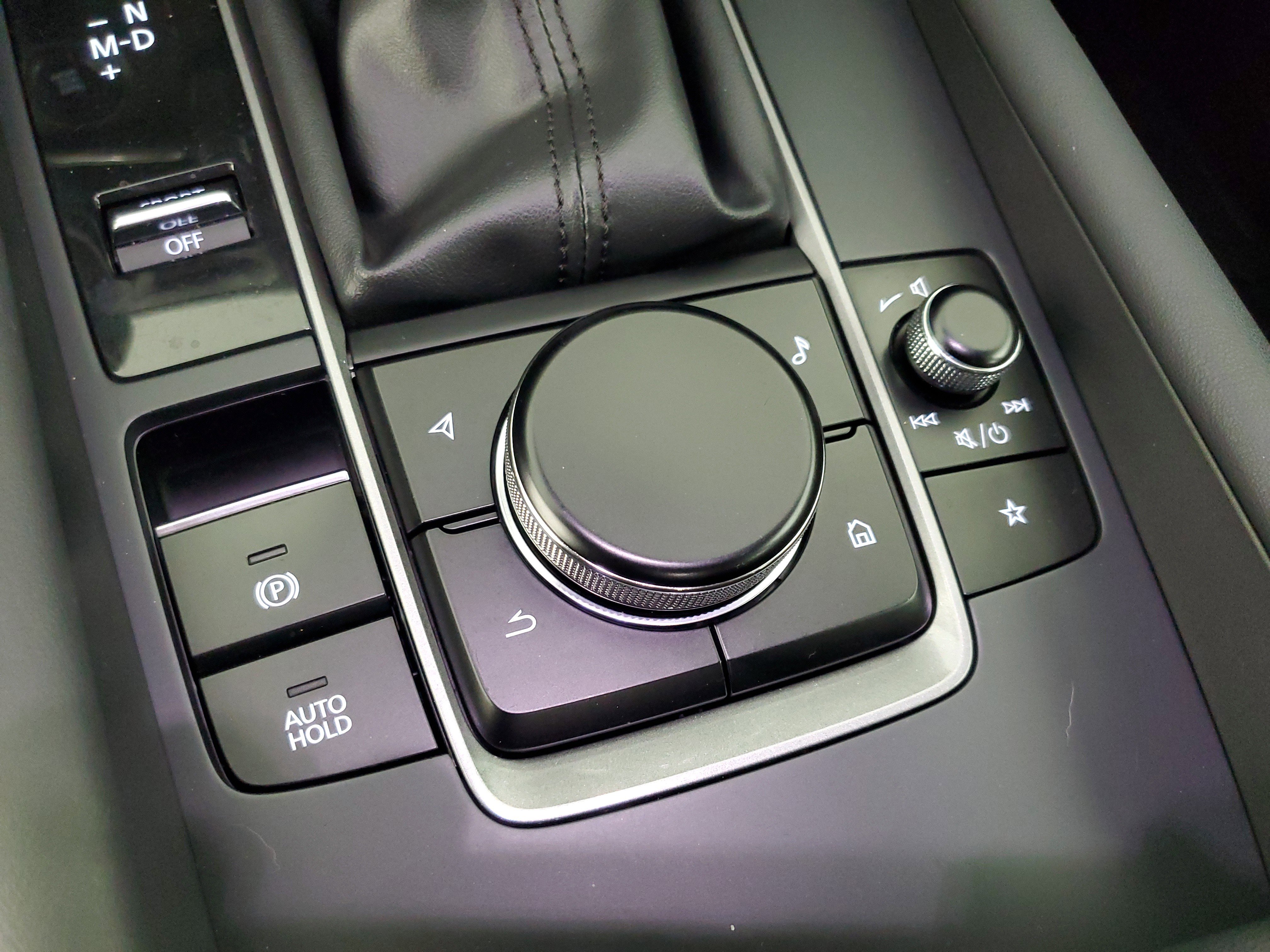 Used 2020 MAZDA MAZDA3 Hatchback image 17