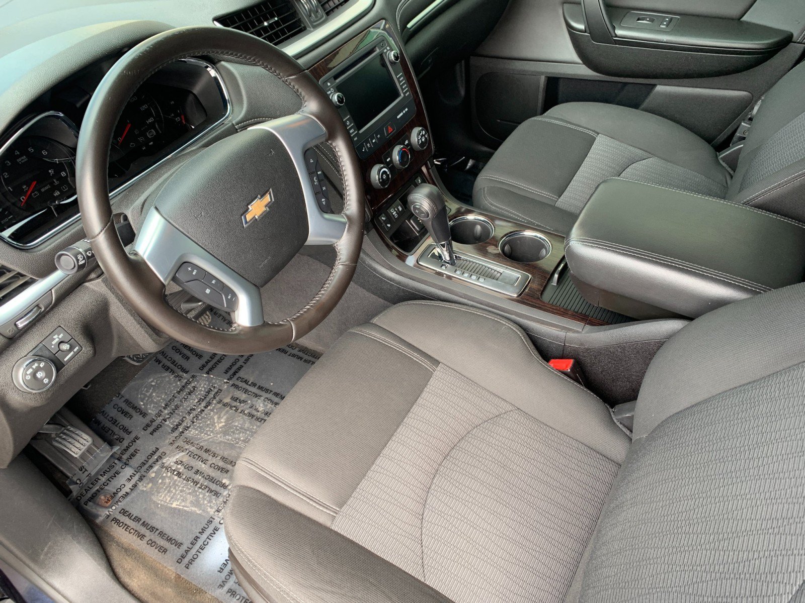 Used 2017 Chevrolet Traverse LT w/ Style and Technology Package AWD/4WD image 13
