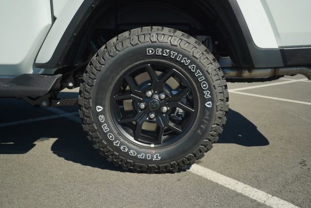 New 2025 Jeep Gladiator Sport image 42