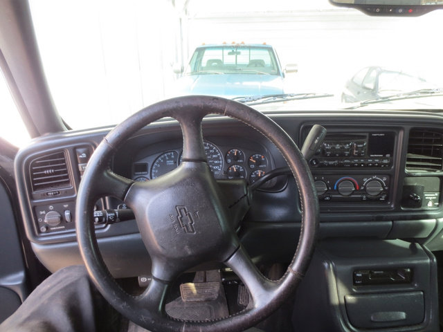 Used 2002 Chevrolet Silverado 2500 LT w/ Off-Road Skid Plate Pkg image 17