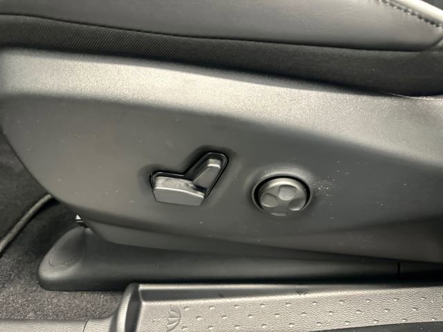 New 2026 Chrysler Pacifica Limited w/ S Appearance Package image 24