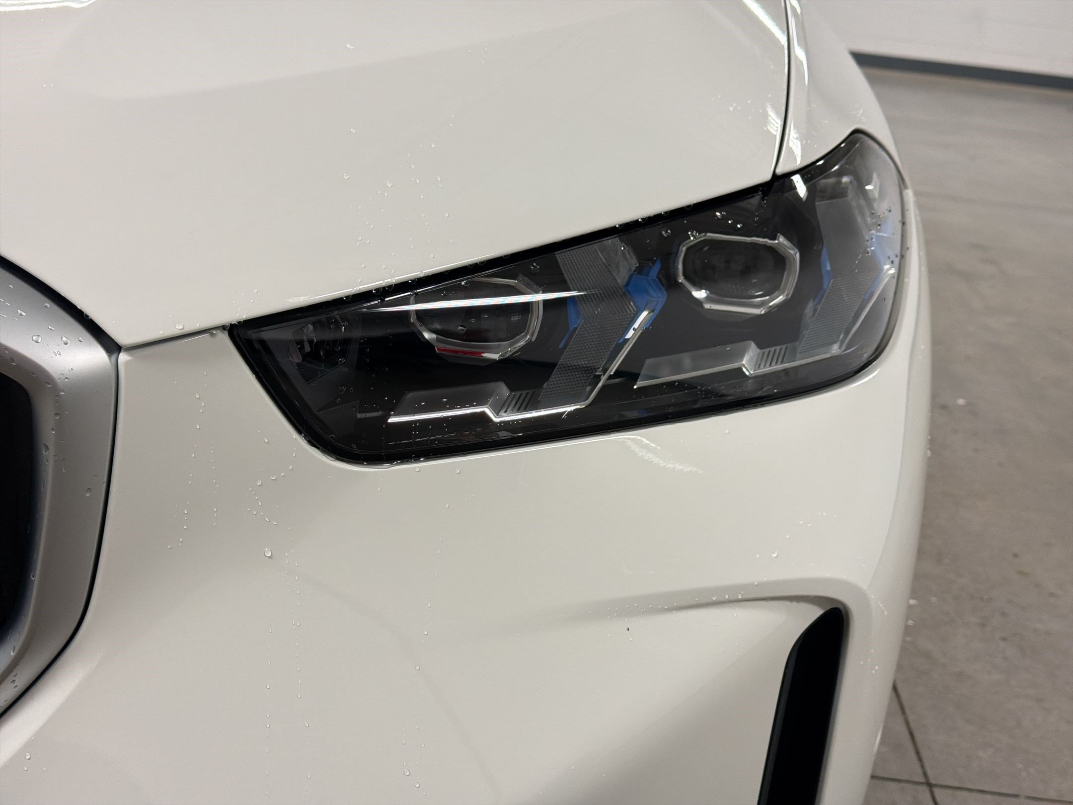 New 2026 BMW X5 sDrive40i w/ Climate Comfort Package RWD image 10