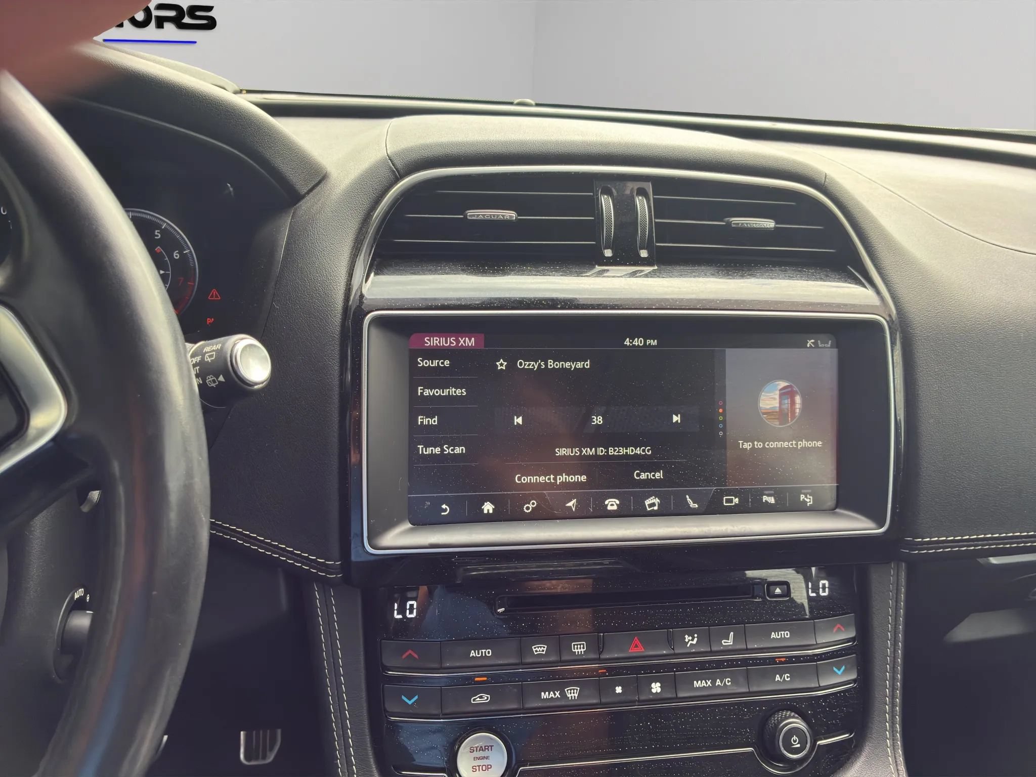 Used 2018 Jaguar F-PACE S AWD/4WD image 18