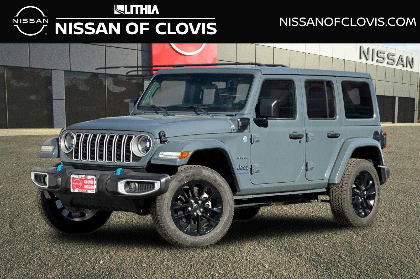 Used 2024 Jeep Wrangler Unlimited Sahara AWD/4WD image 1