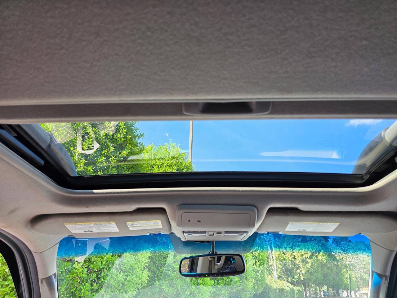 Used 2013 Nissan Frontier SL w/ Moonroof Pkg AWD/4WD image 28