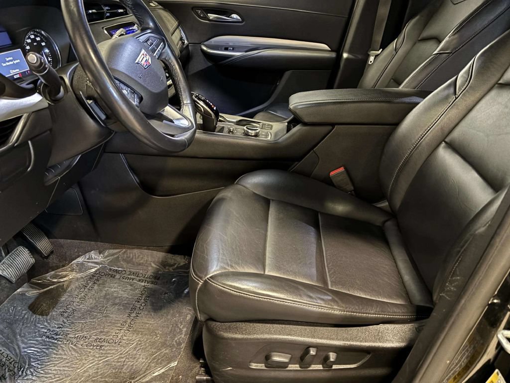 Used 2020 Cadillac XT4 Premium Luxury image 12