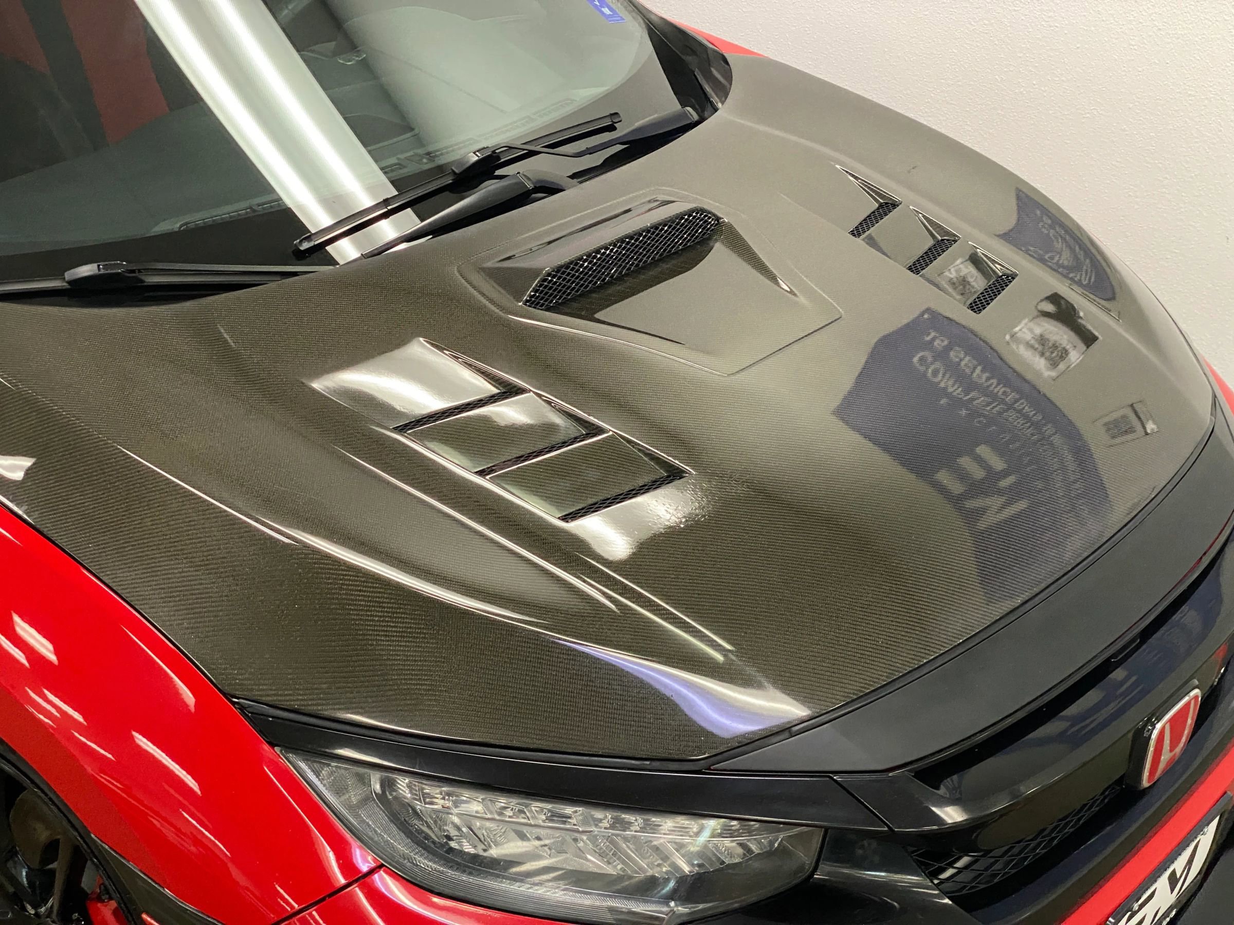 Used 2018 Honda Civic Type R image 8