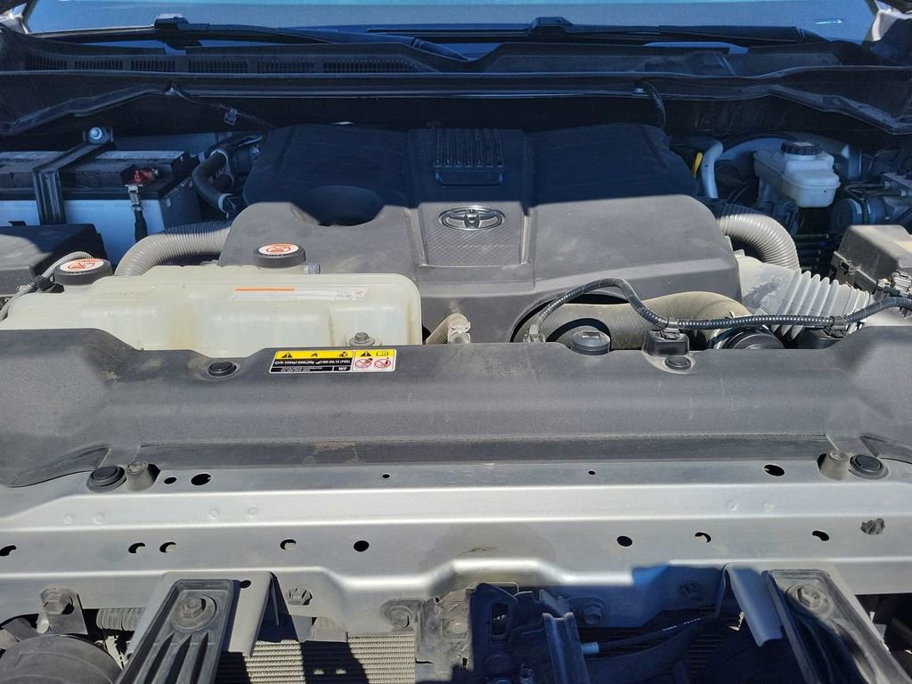Used 2022 Toyota Tundra SR5 w/ TRD Off-Road Premium Package RWD image 17