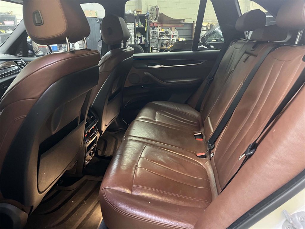 Used 2015 BMW X5 xDrive35i image 12
