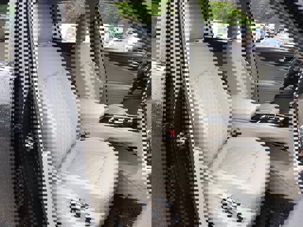 New 2025 Volkswagen Atlas SEL Premium R-Line image 30