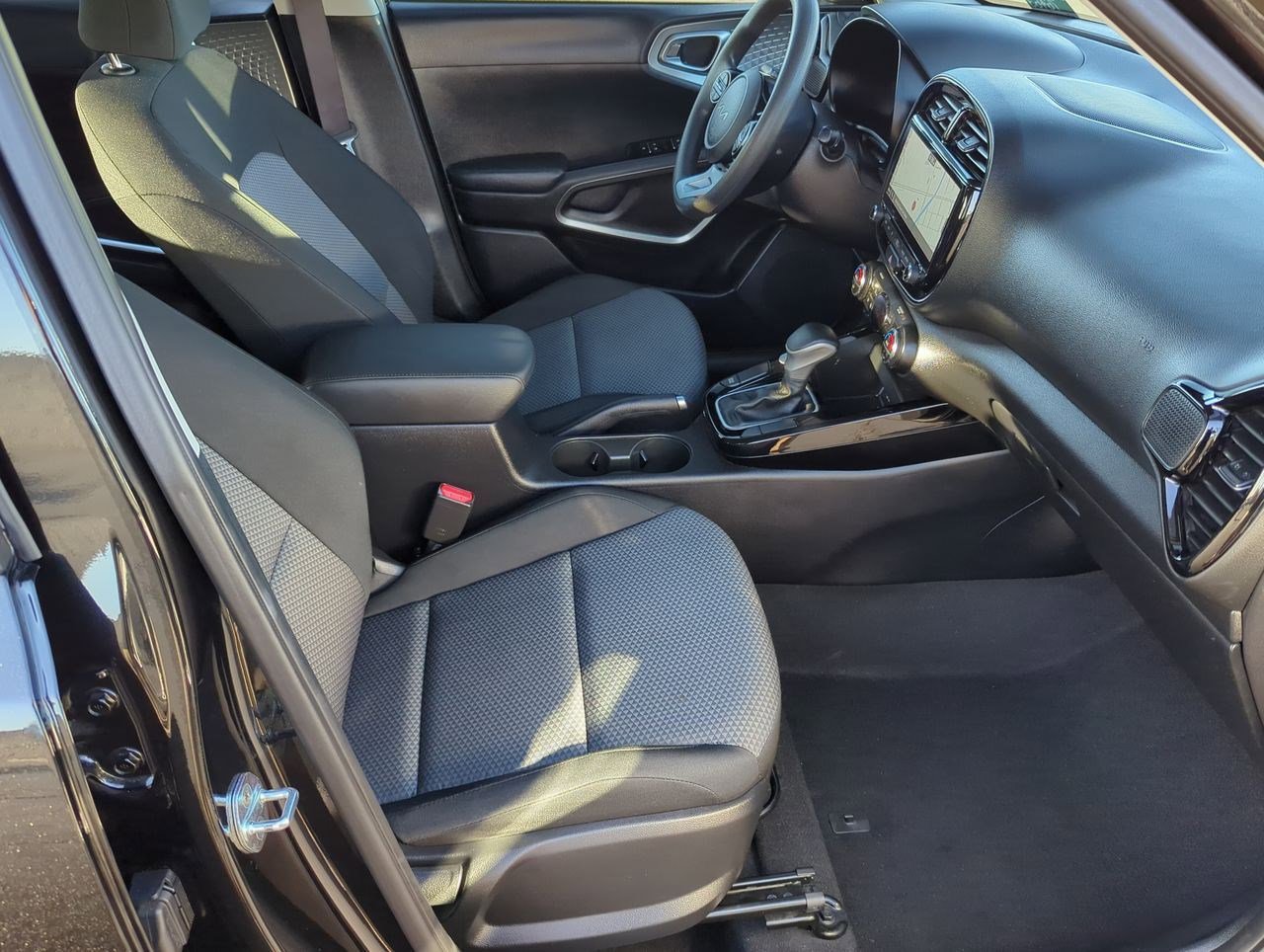 Certified 2023 Kia Soul S image 24