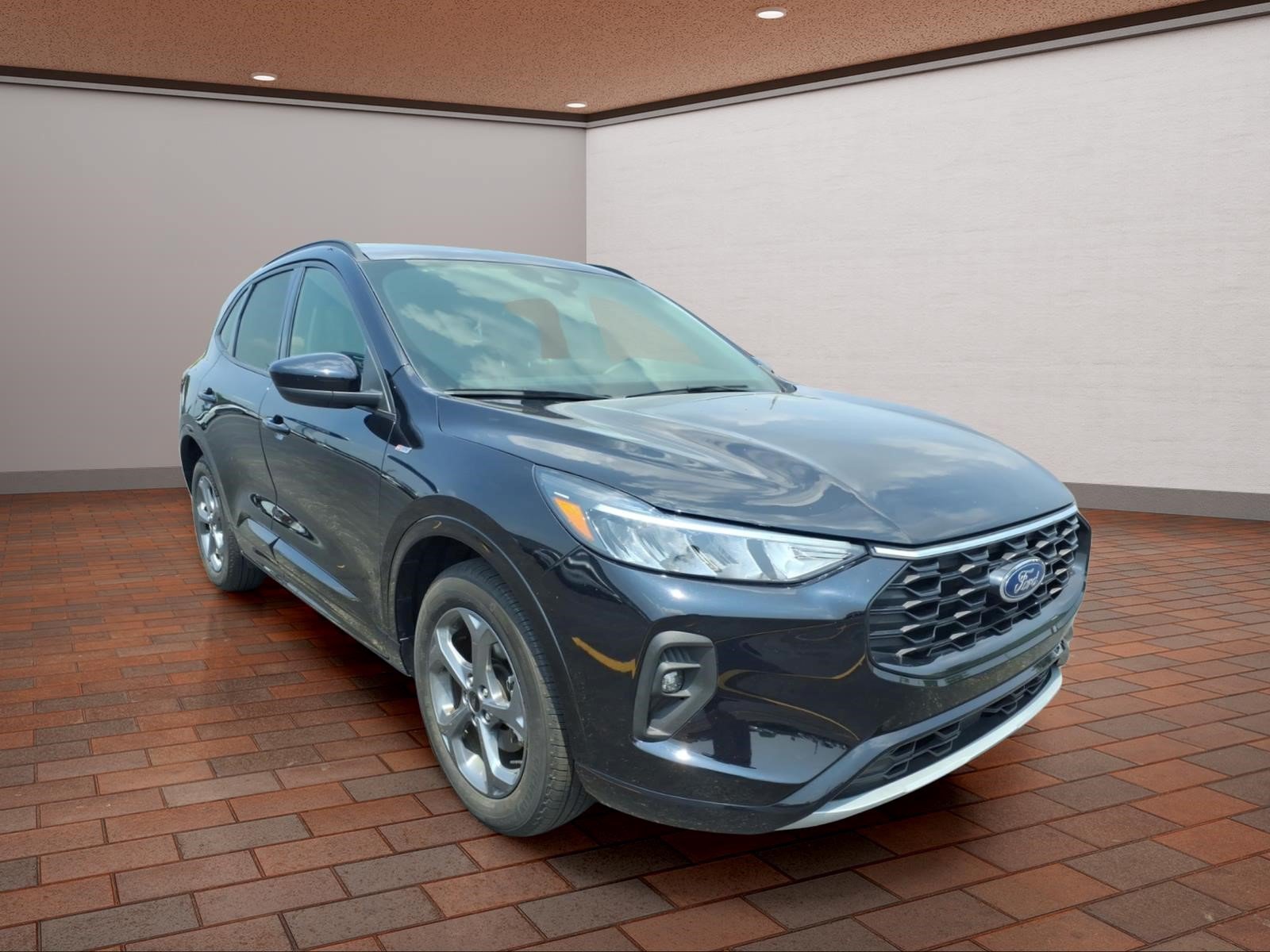 Used 2023 Ford Escape ST-Line Select AWD/4WD video 2