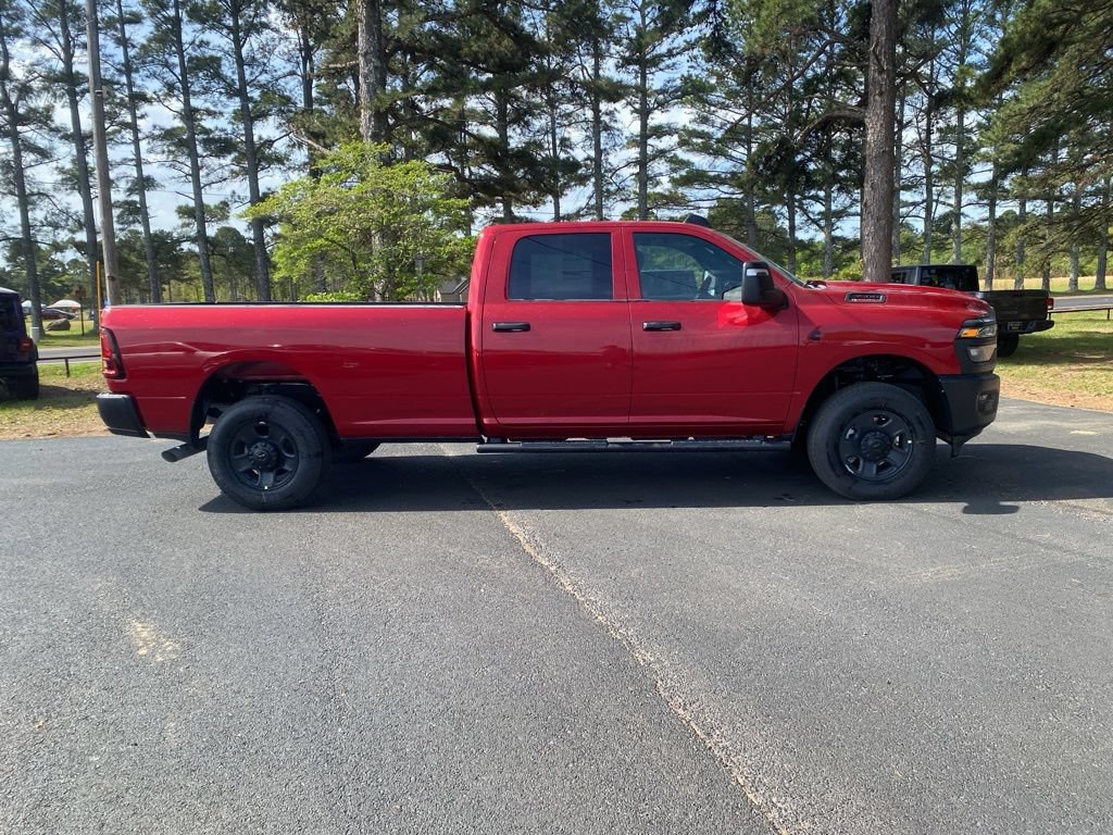 New 2026 RAM 3500 Tradesman AWD/4WD image 4