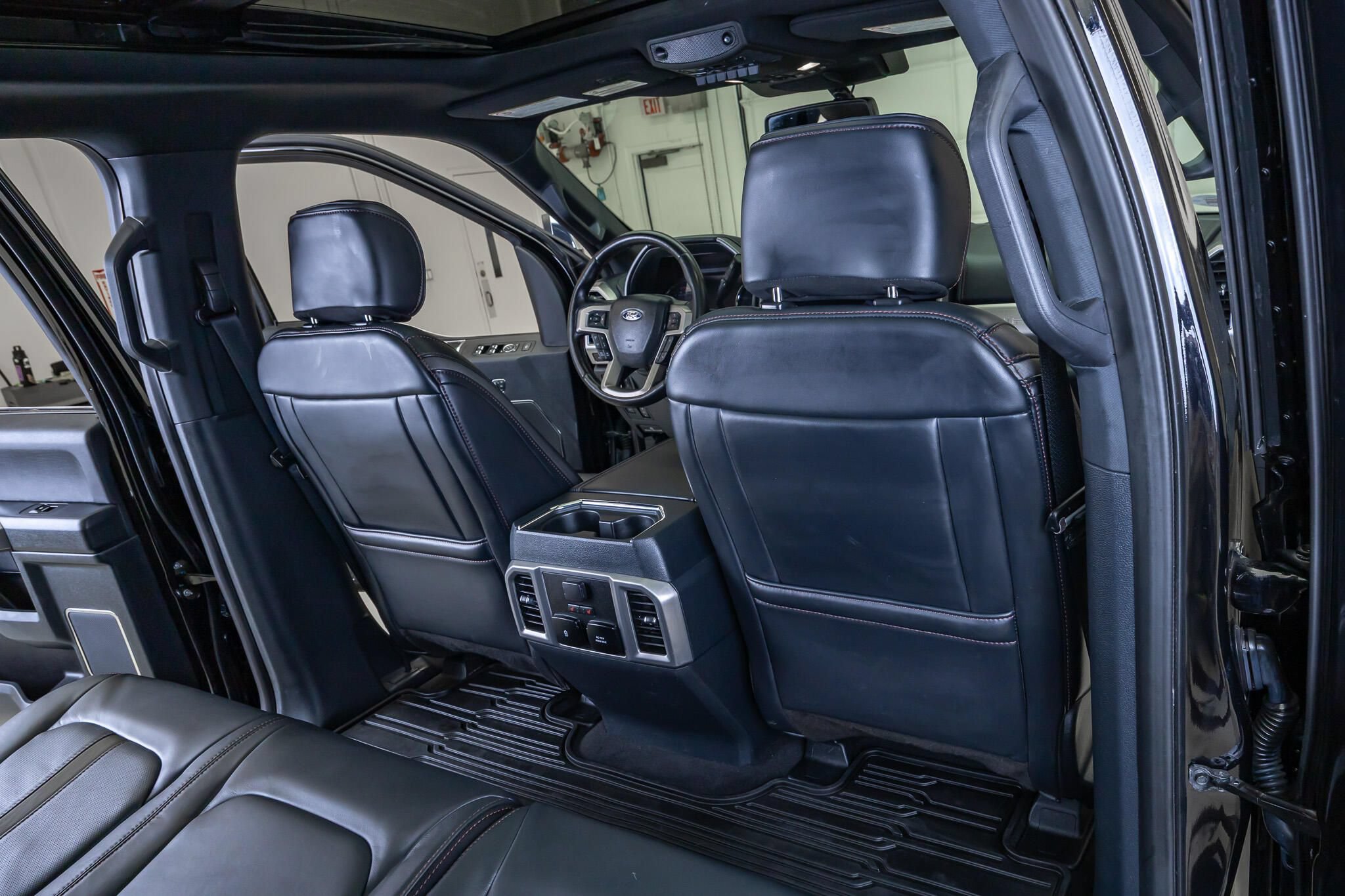 Used 2022 Ford F450 Platinum w/ FX4 Off-Road Package AWD/4WD image 43