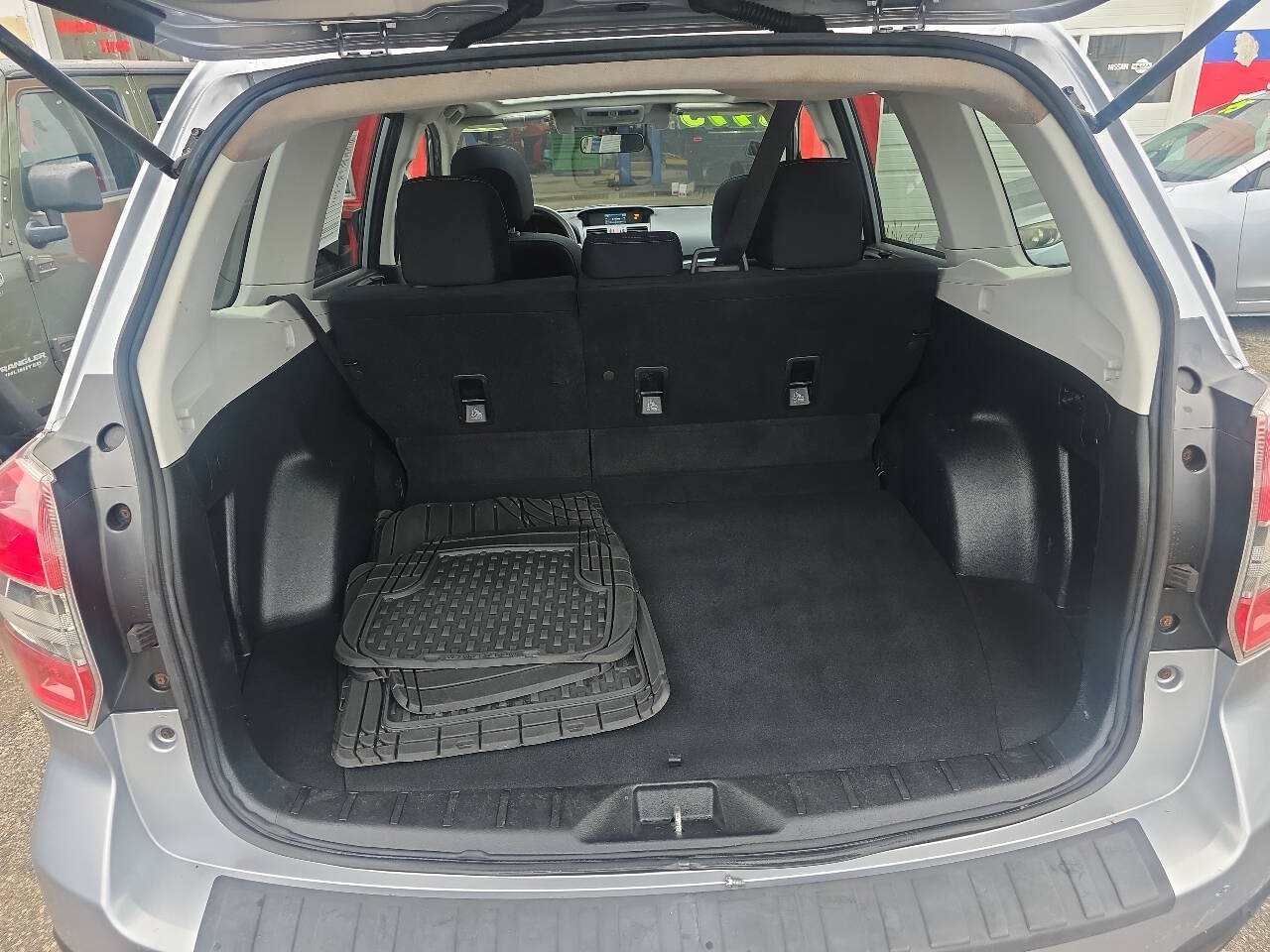 Used 2015 Subaru Forester 2.5i Premium AWD/4WD image 7