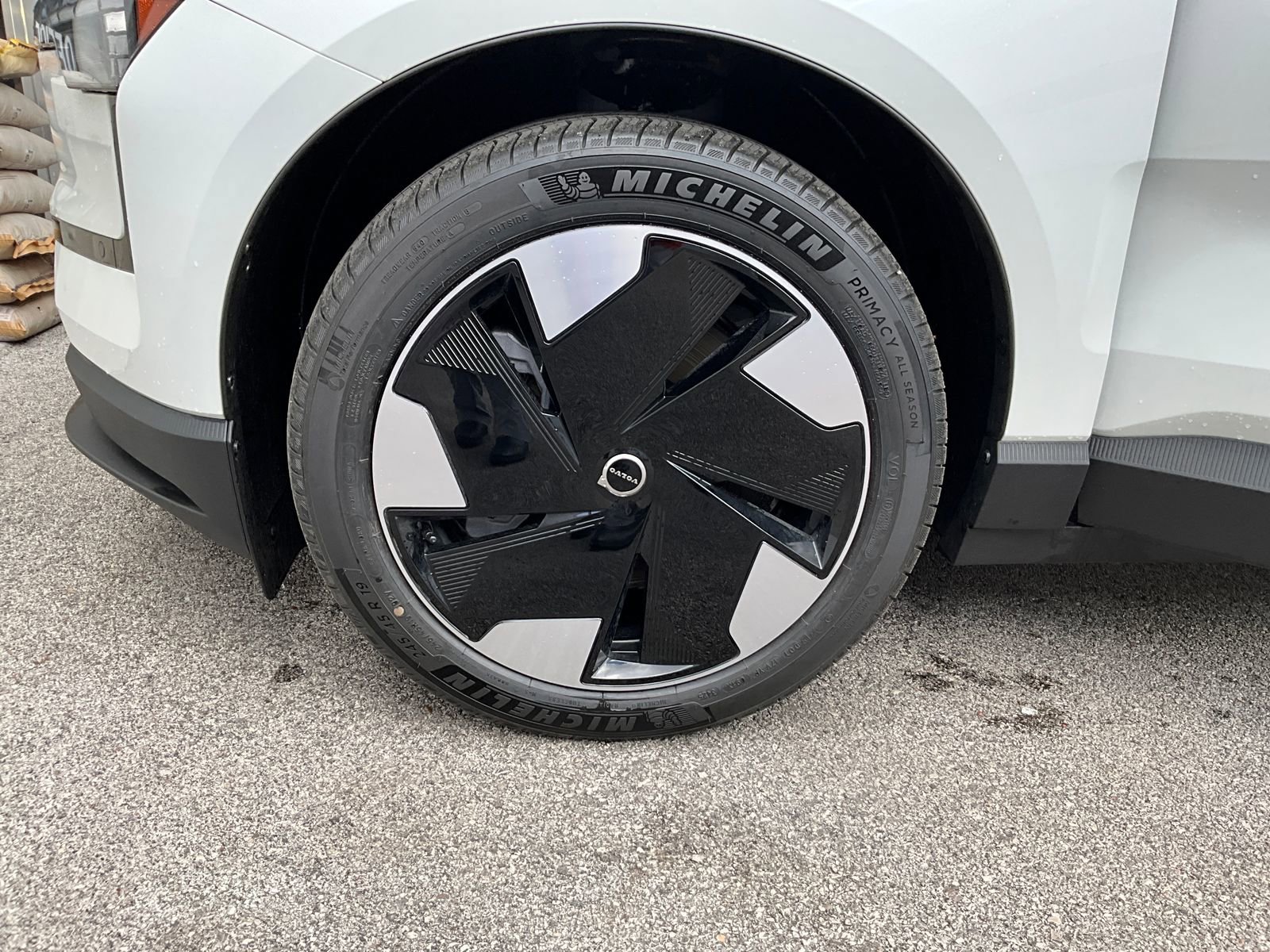 New 2026 Volvo EX30 Plus w/ Protection Package Premier AWD/4WD image 30