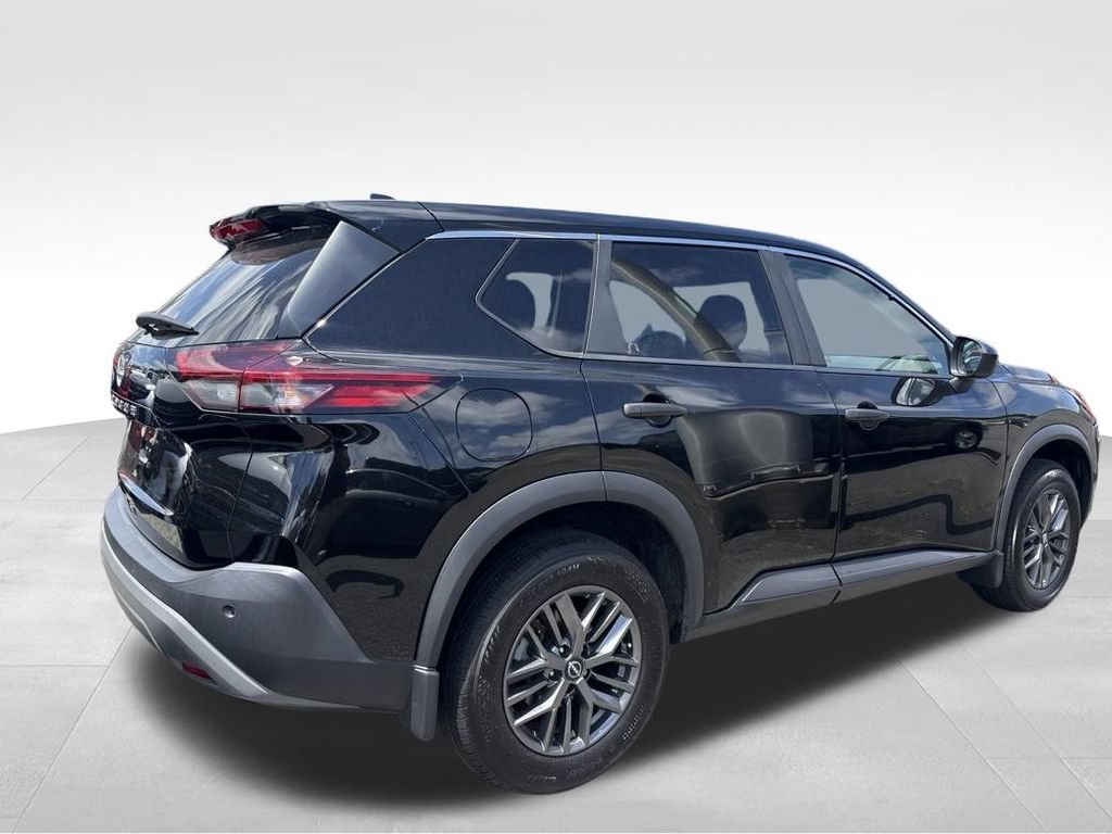 Used 2023 Nissan Rogue S FWD image 10