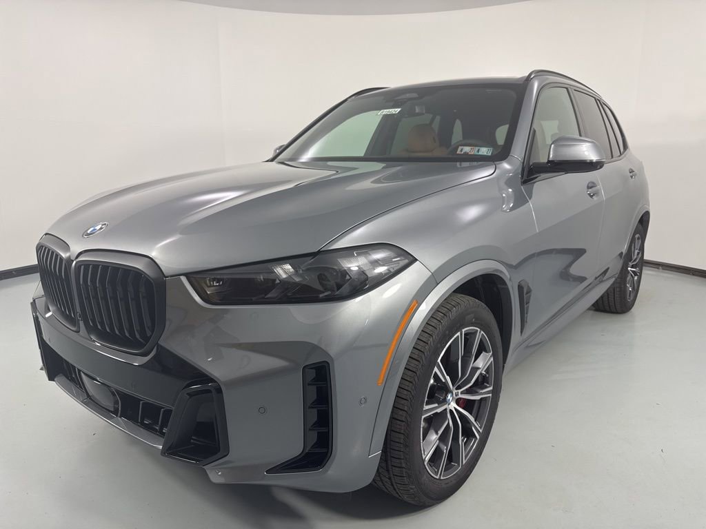 New 2026 BMW X5 xDrive40i w/ M Sport Package AWD/4WD image 3