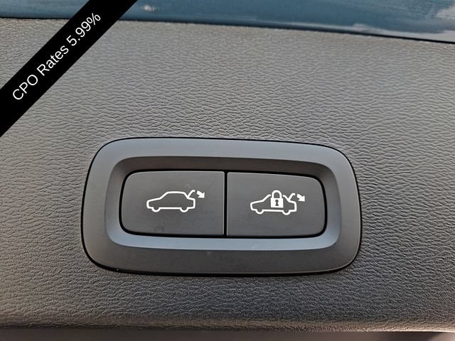 Certified 2023 Volvo XC40 B5 Plus w/ Driver Assist Package AWD/4WD image 32