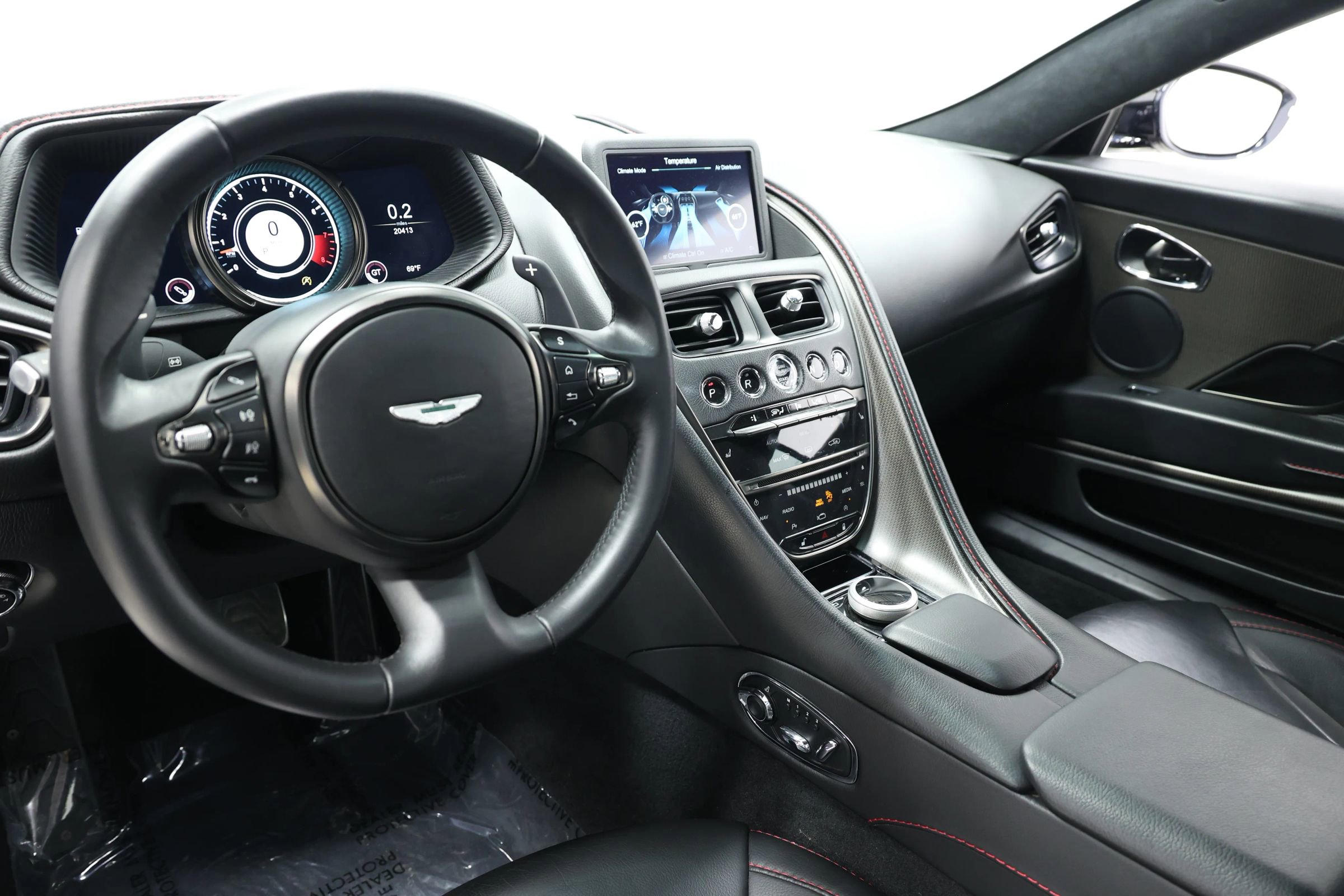 Used 2018 Aston Martin DB11 V12 image 41