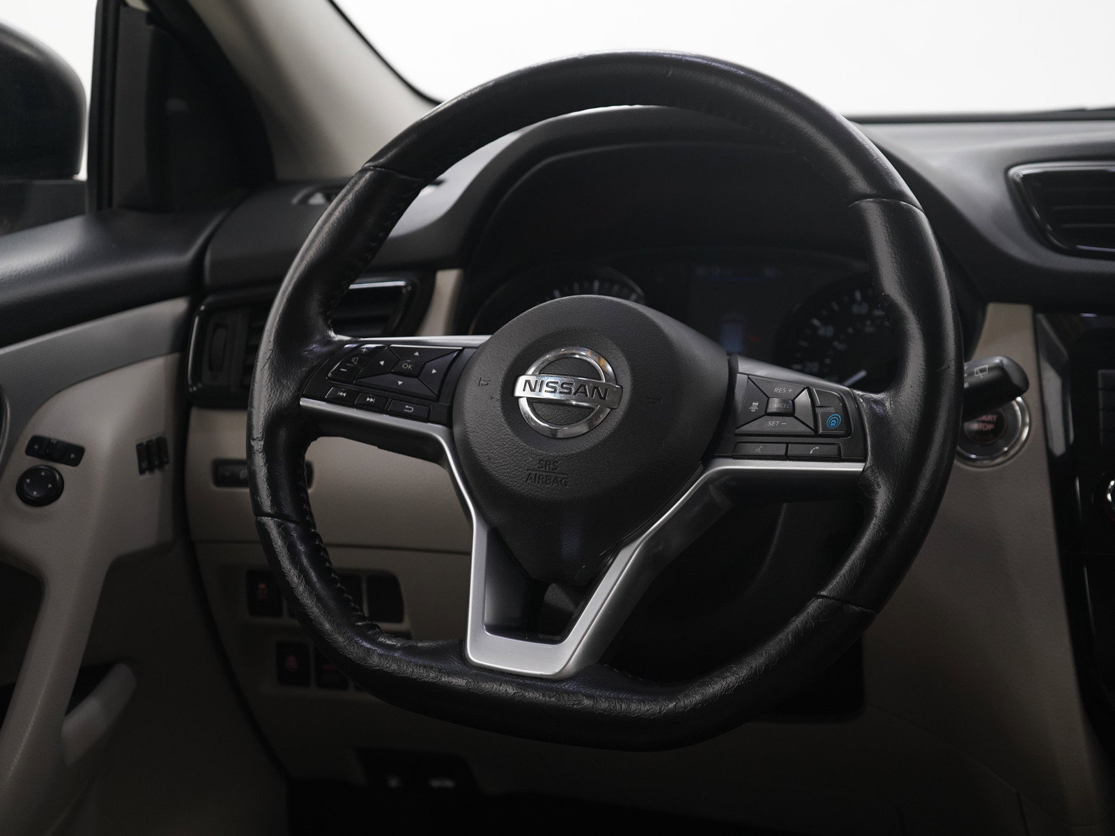 Used 2020 Nissan Rogue Sport SV w/ Technology Package AWD/4WD image 14