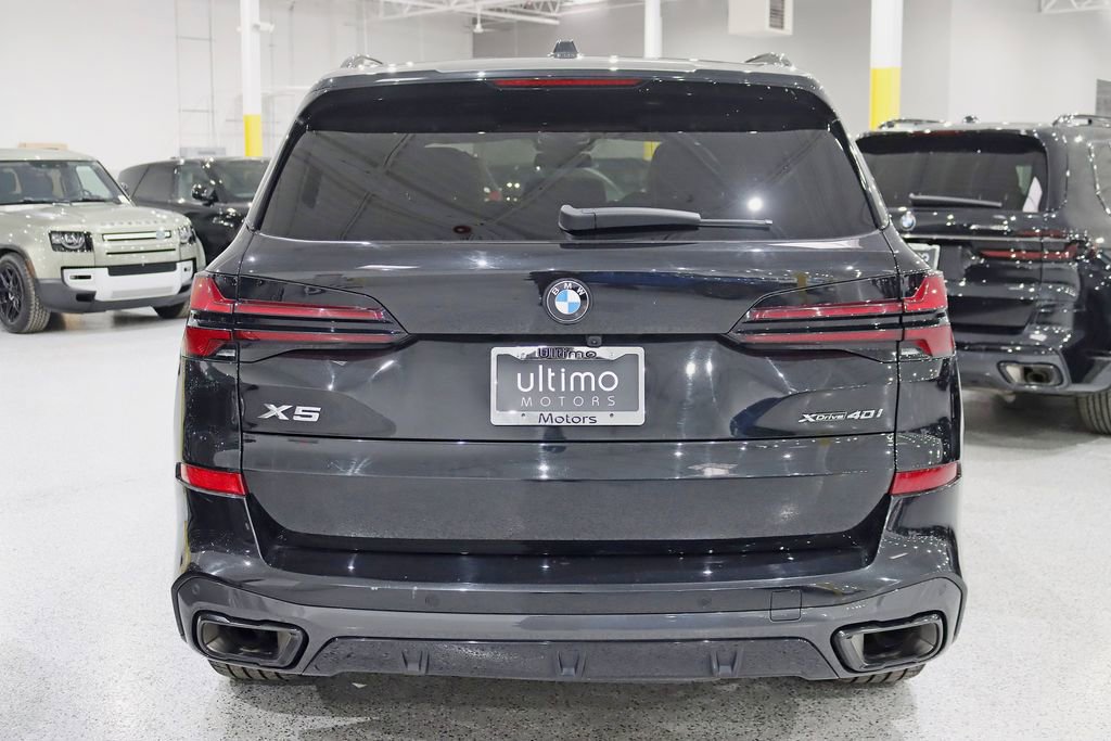 Used 2024 BMW X5 xDrive40i w/ M Sport Package image 13