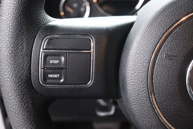 Used 2016 Jeep Wrangler Unlimited Sport AWD/4WD image 2