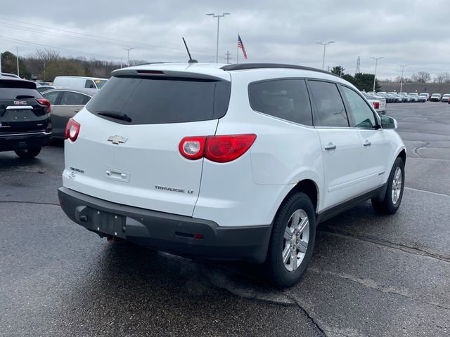 Used 2009 Chevrolet Traverse LT image 2