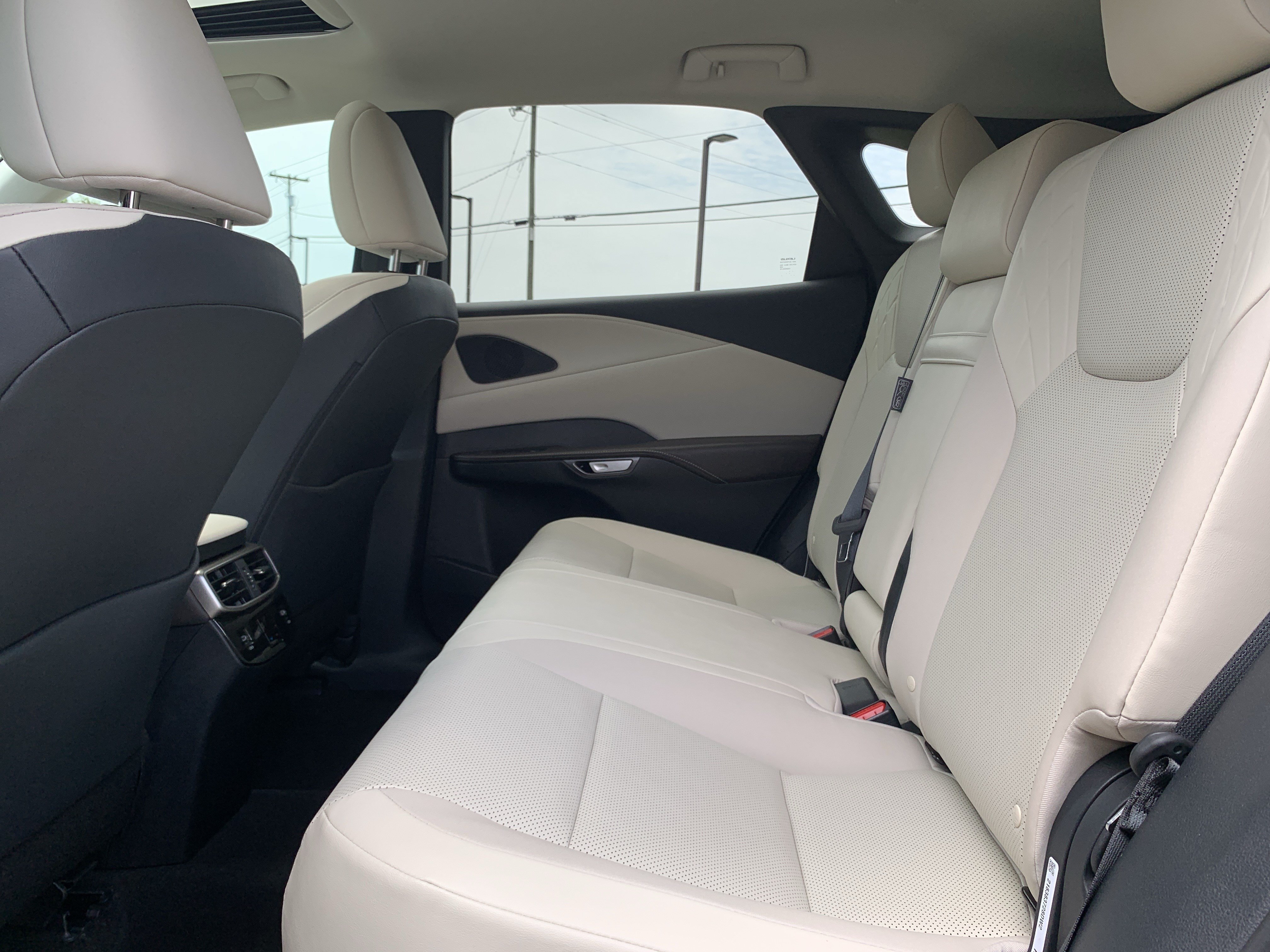 Certified 2023 Lexus RX 350 Premium w/ Cold Area Package FWD image 32