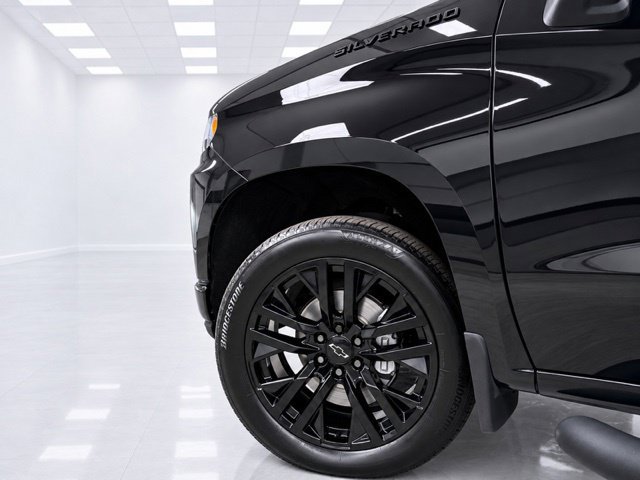 Used 2022 Chevrolet Silverado 1500 RST w/ Rally Edition AWD/4WD image 11