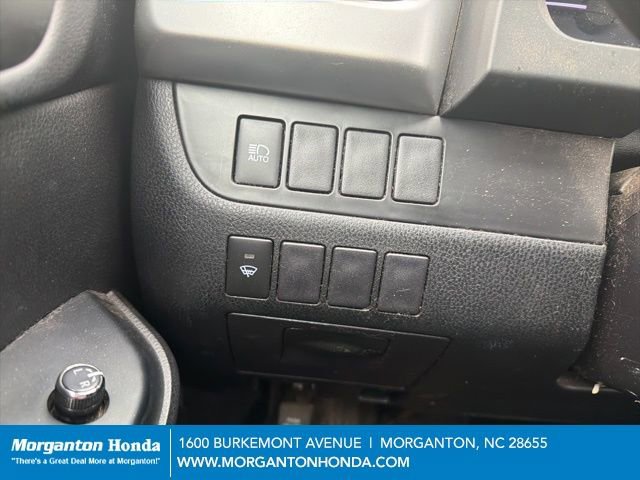 Used 2019 Toyota Highlander LE image 13