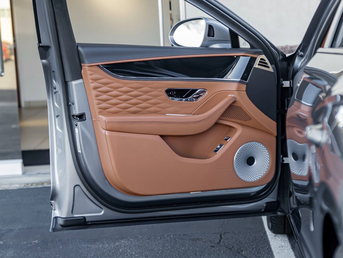 Certified 2021 Bentley Flying Spur W12 image 15