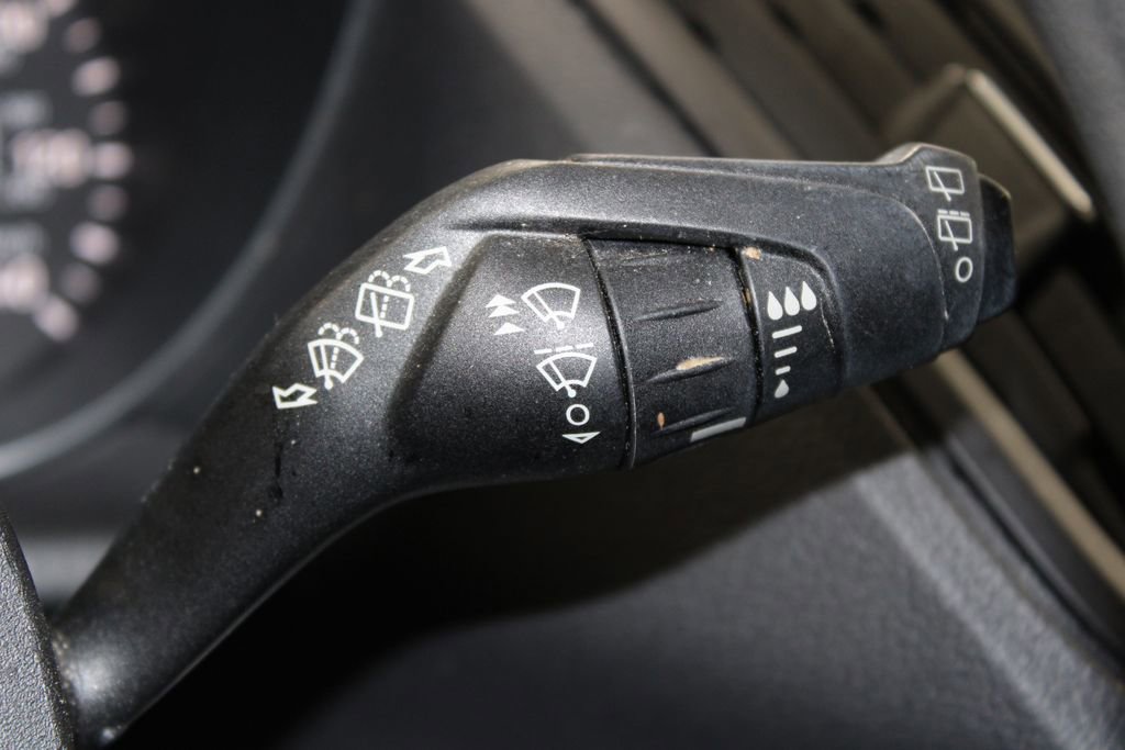 Used 2018 Ford Escape SE image 36