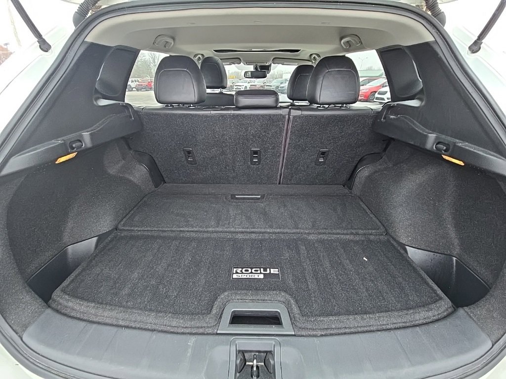 Used 2020 Nissan Rogue Sport SL w/ Premium Package image 40