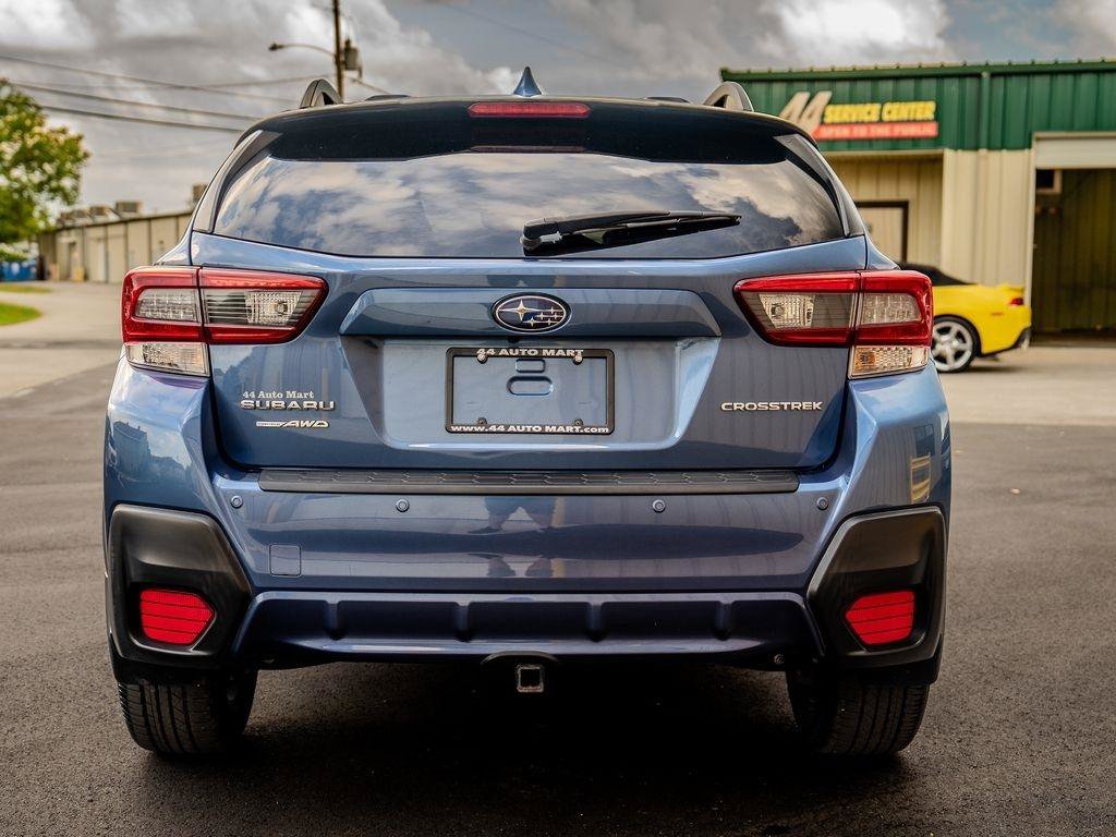 Used 2020 Subaru Crosstrek 2.0i Limited w/ Moonroof Package w/Navigation AWD/4WD image 3