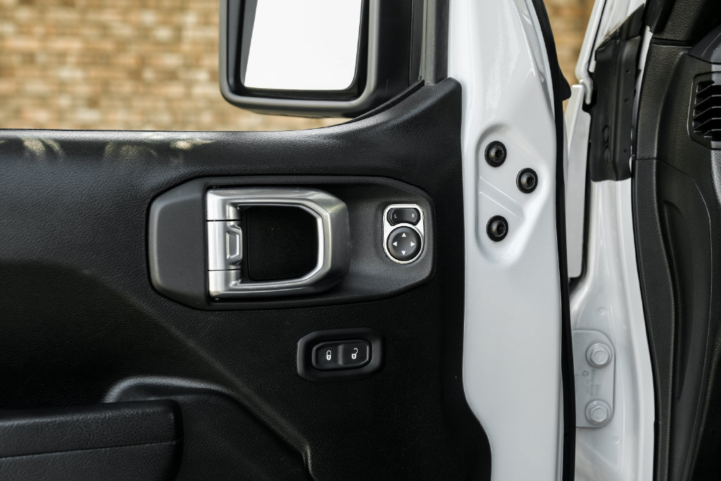 Used 2023 Jeep Wrangler Unlimited Sport AWD/4WD image 55
