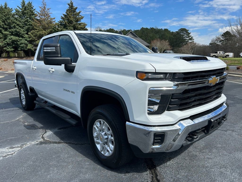 Used 2024 Chevrolet Silverado 3500 LT image 20