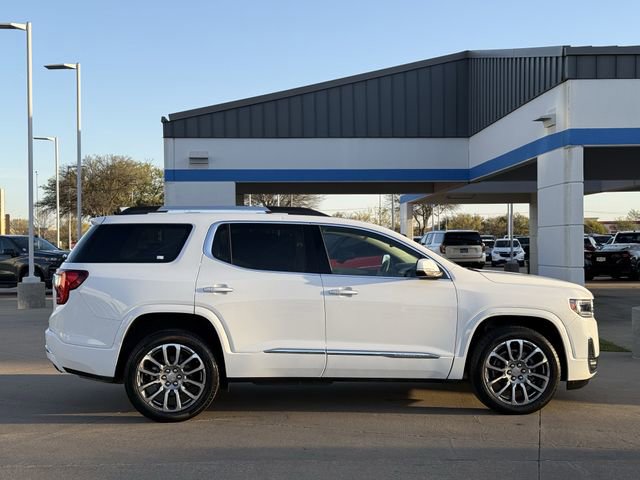 Used 2023 GMC Acadia Denali image 3