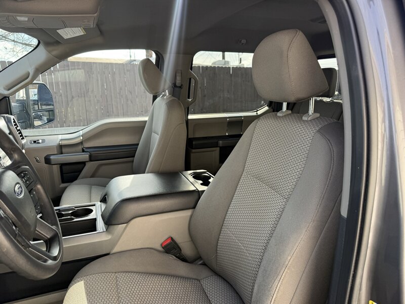 Used 2022 Ford F250 XLT w/ XLT Premium Package RWD image 28