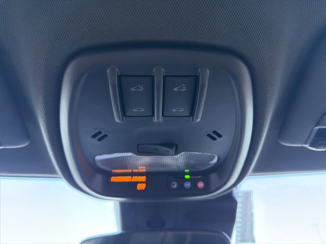 New 2026 Chevrolet Trax RS w/ Sunroof Package image 21