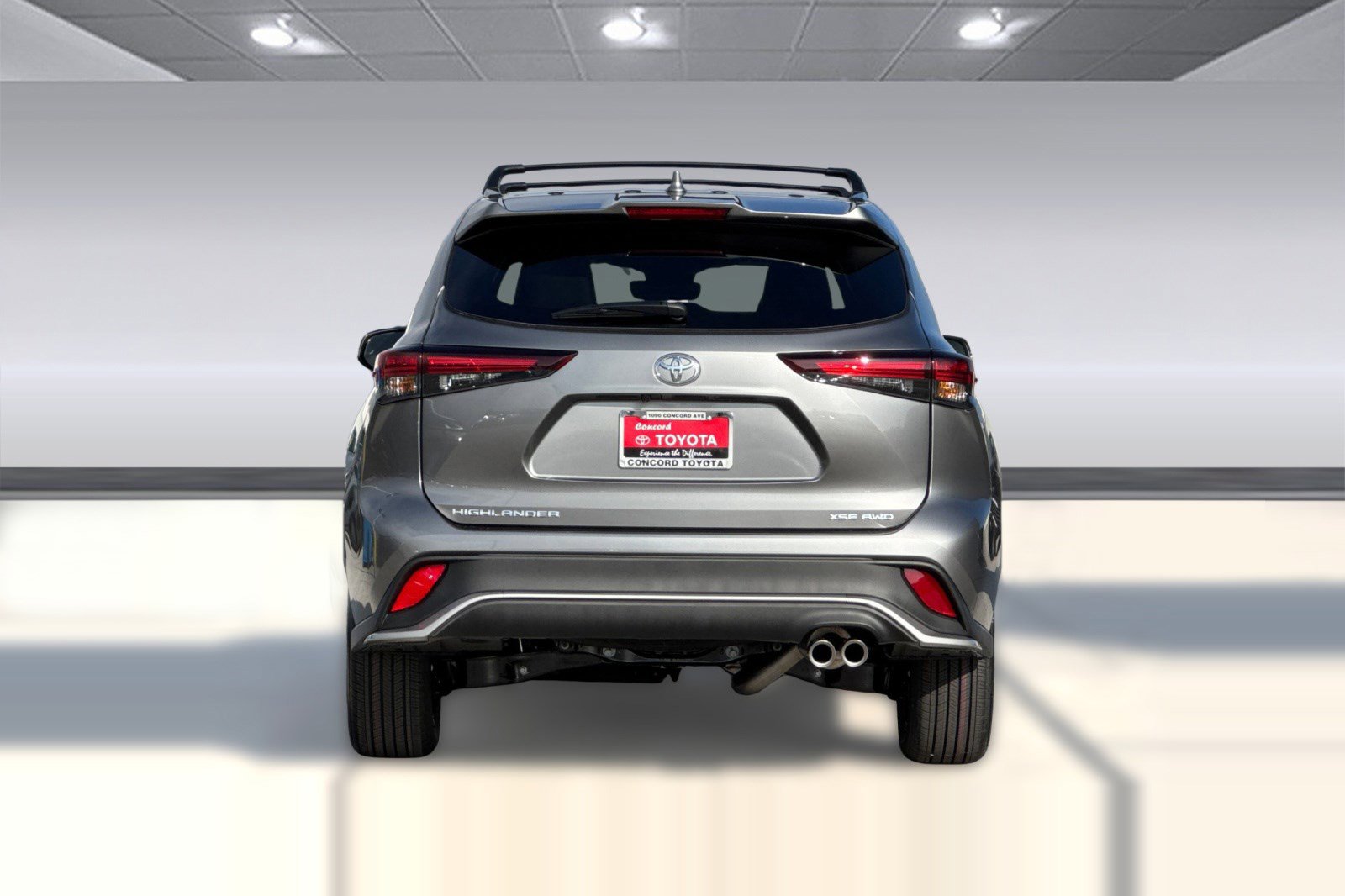 New 2026 Toyota Highlander XLE image 8