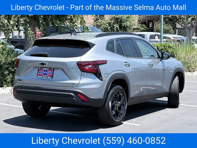New 2026 Chevrolet Trax LT w/ Driver Confidence Package FWD image 4