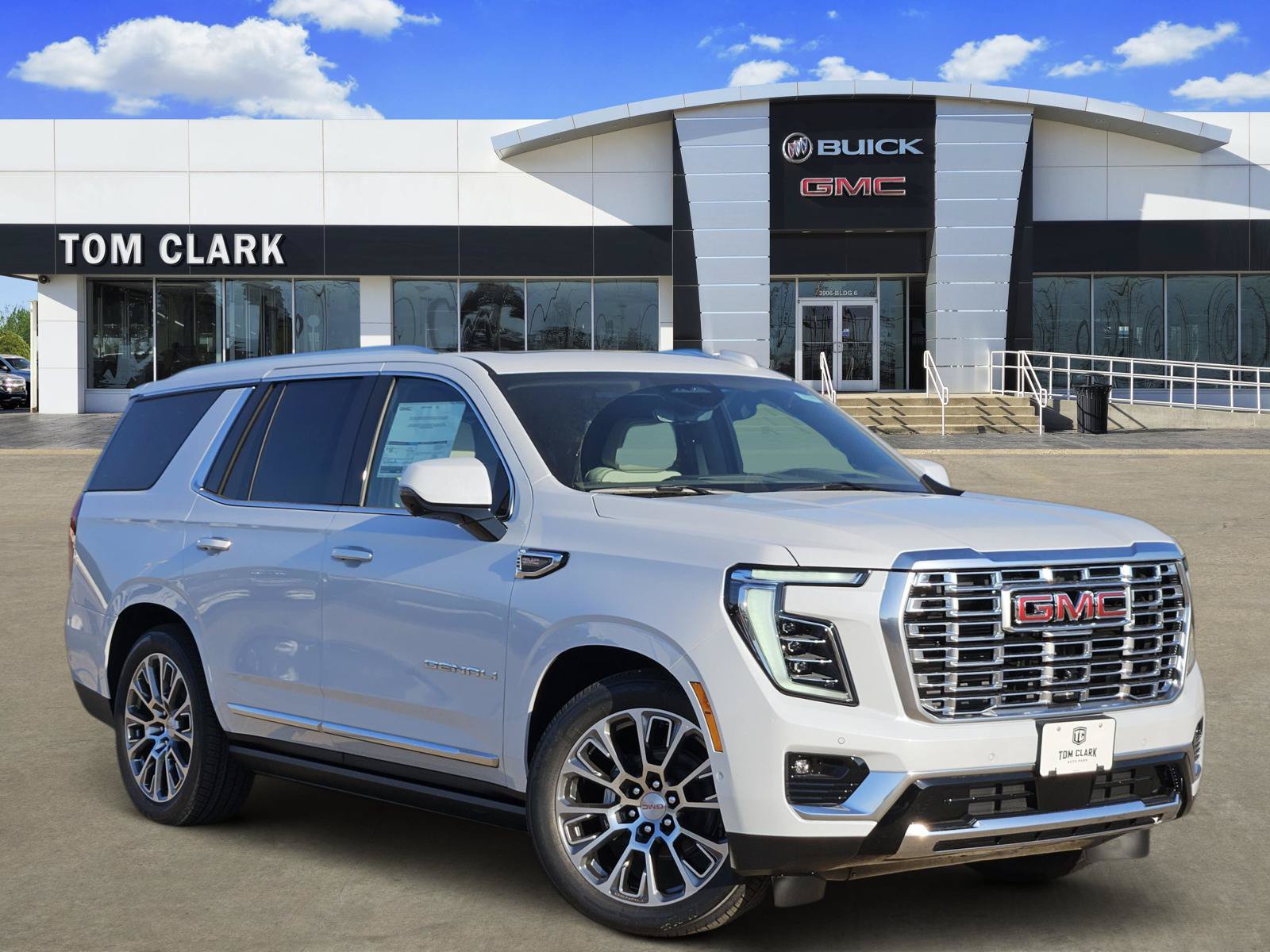 New 2027 GMC Yukon Denali w/ Denali Reserve Package AWD/4WD image 1