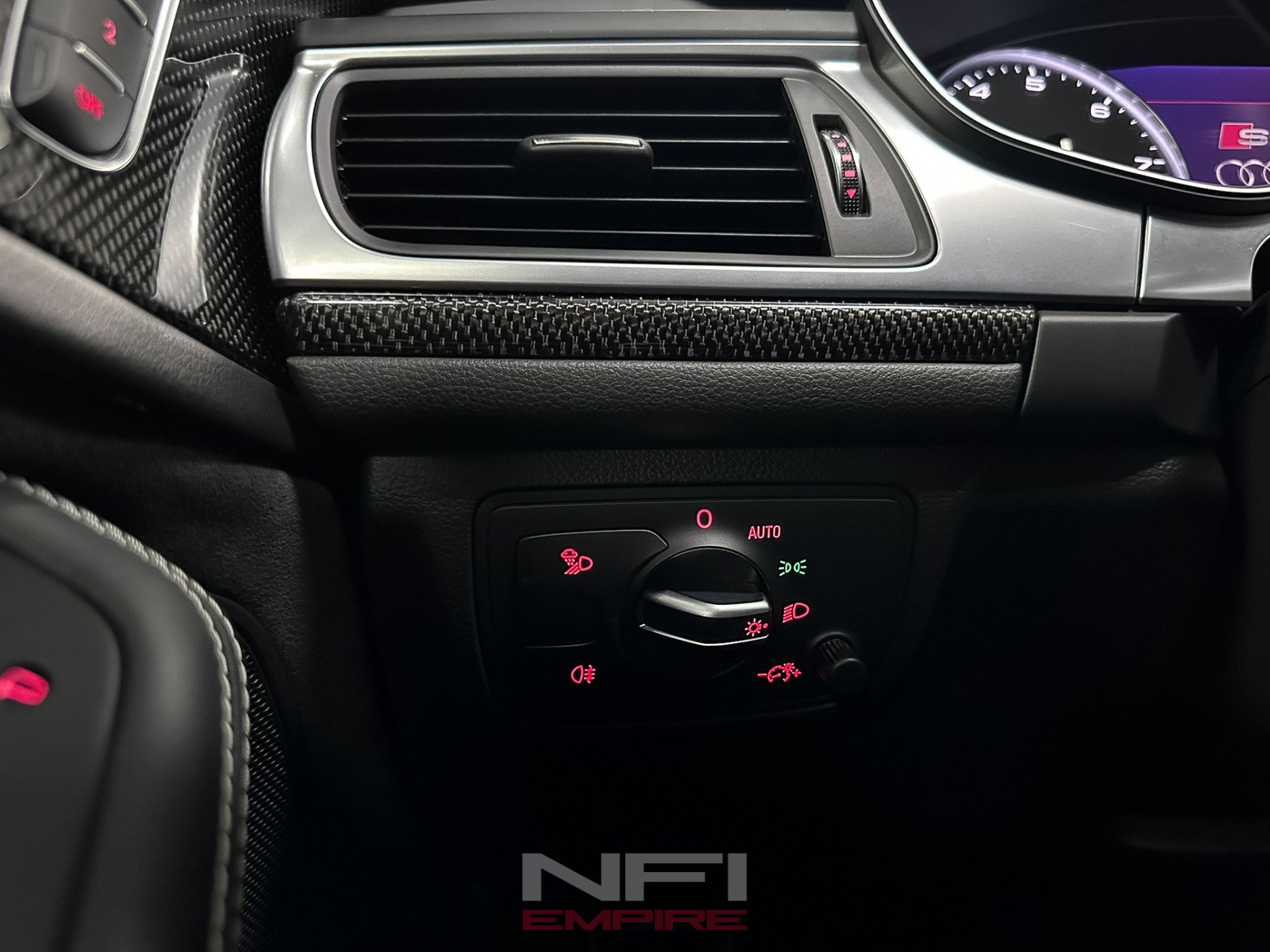 Used 2016 Audi S6 Premium Plus w/ S6 Sport Package image 32