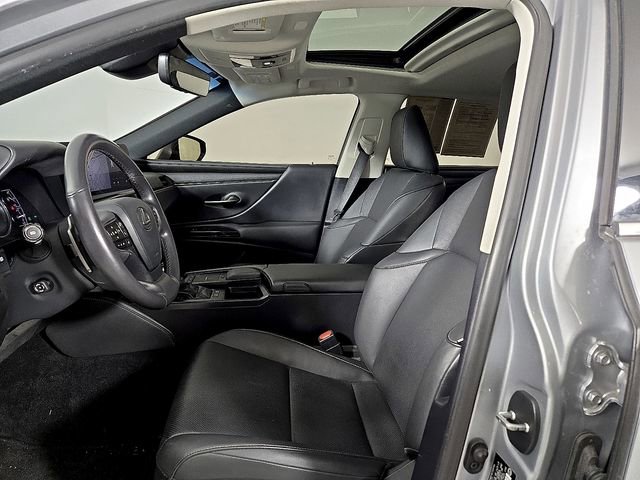 Used 2022 Lexus ES 300h w/ Premium Package image 16