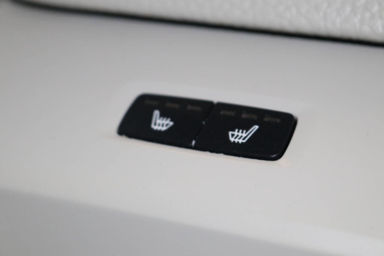 Used 2019 Volvo XC60 T5 Momentum w/ Premium Package AWD/4WD image 60