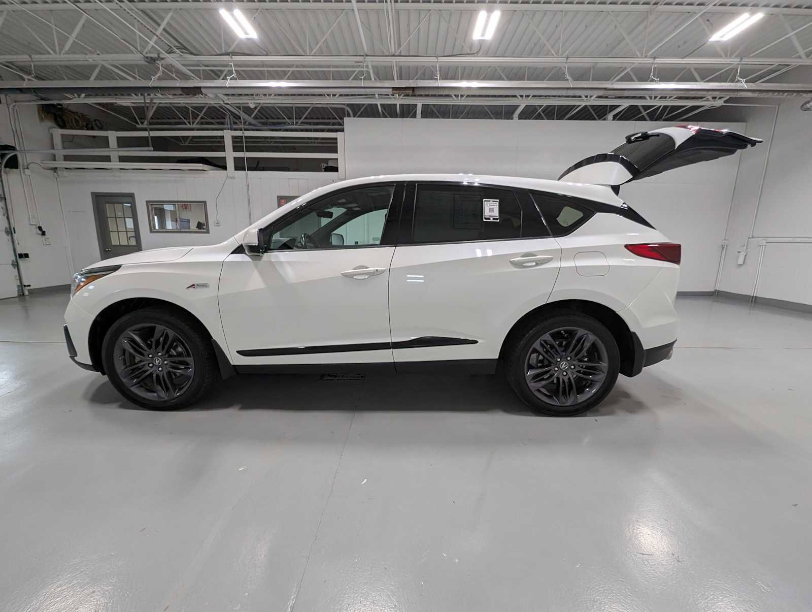 Used 2019 Acura RDX A-Spec image 12