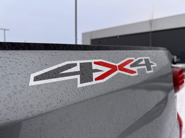 Used 2025 Chevrolet Silverado 1500 Custom image 11