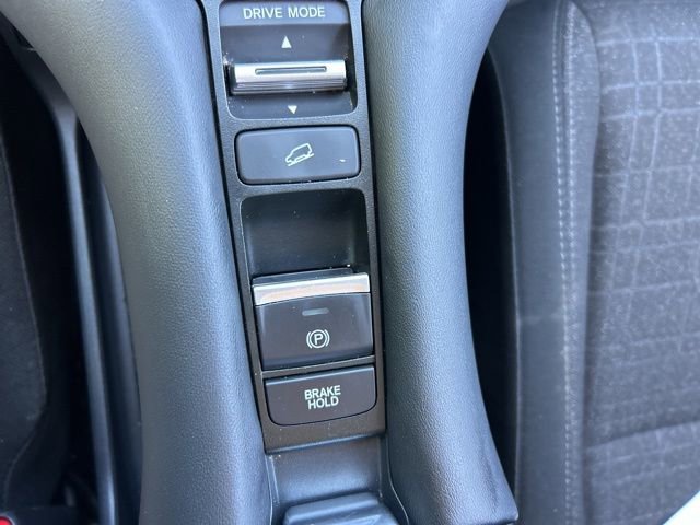 Used 2025 Honda HR-V LX image 19